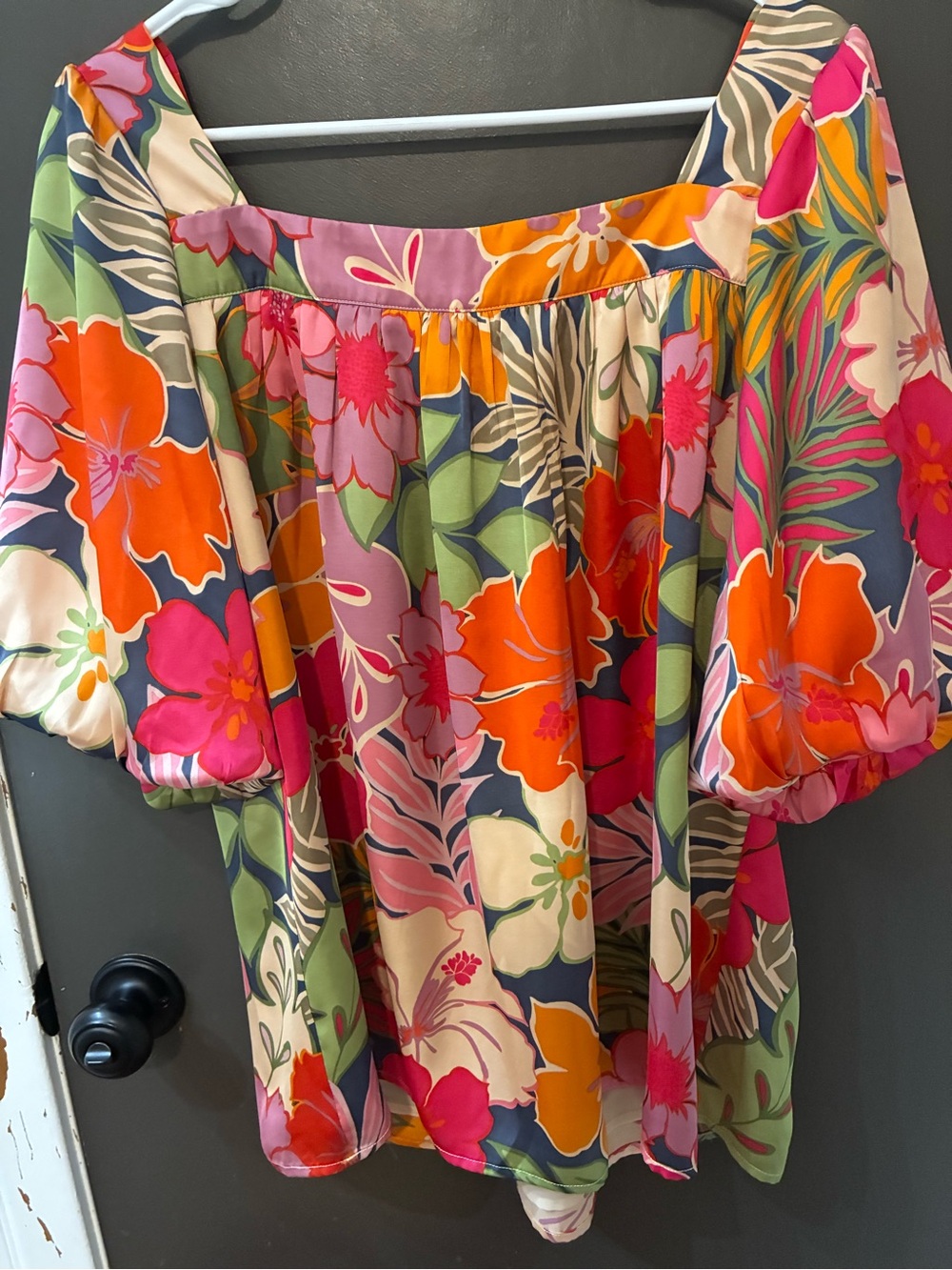 Vibrant silky Floral Blouse - cute as a button!